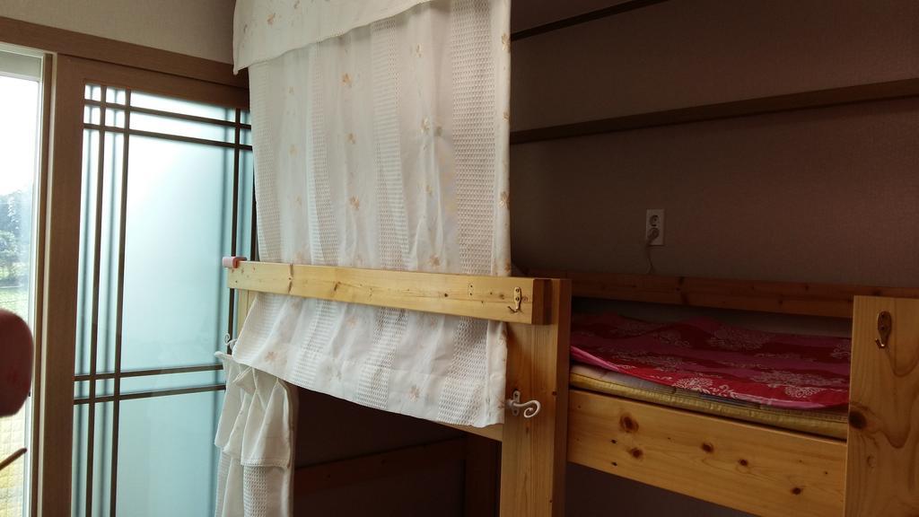 Bangdigareum B&B Seogwipo Room photo